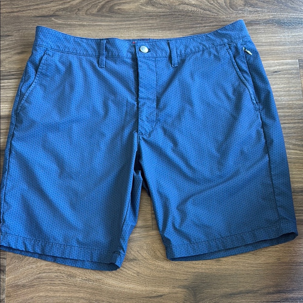 UNTUCKit Blue Patterned Flat Front Shorts